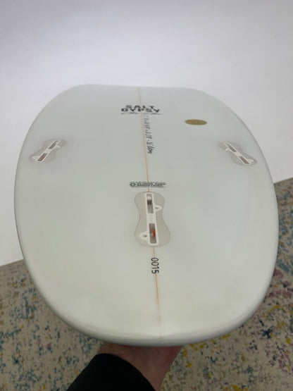 5'10 Salt Gypsy Chi Chi 35 Litres