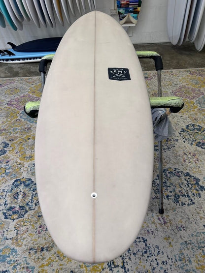 6'10" Creative Army Huevo PU 44Litres